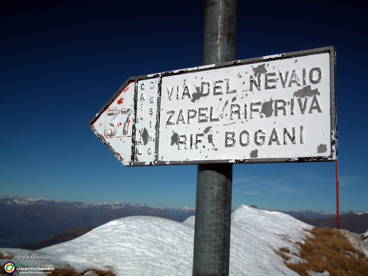 41 Da qui sale il sentiero 37, Via del nevaio.JPG